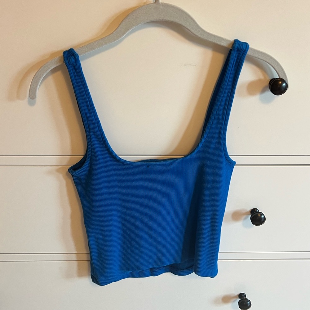 Square Neck Ribbed Crop Tank Top - Picture 5 of 6